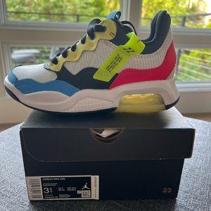 Jordan MA2 Nike Kids Sneakers 3.5Y